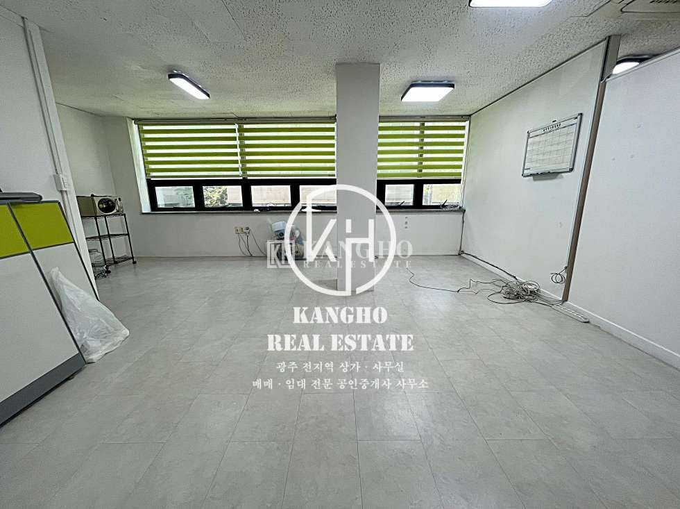 전남광주 서구 치평동 KangHo l 내부사진有, 김대중컨벤션 인근, 내부깔끔, 시스템에어컨 월세 매물번호 29171 사진 1