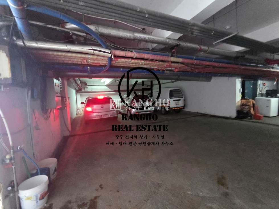 전남광주 북구 용두동 [용두동 상가 임대] 용두사거리 위치좋은 대형평수 1F 전용109 분할가능 월세 매물번호 86231 사진 4