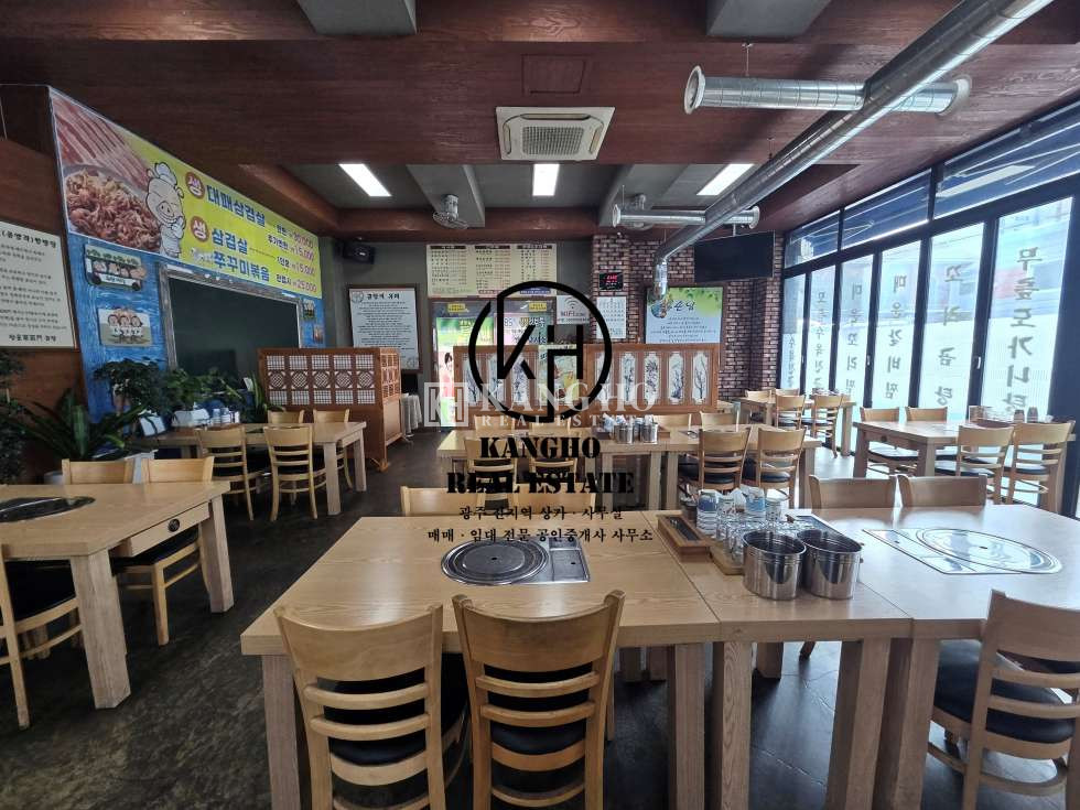 전남광주 북구 용봉동 [용봉동 상가 임대] 전철우먹자 면 좋은 코너 고기 구이 음식점 추천 월세 매물번호 93992 사진 1