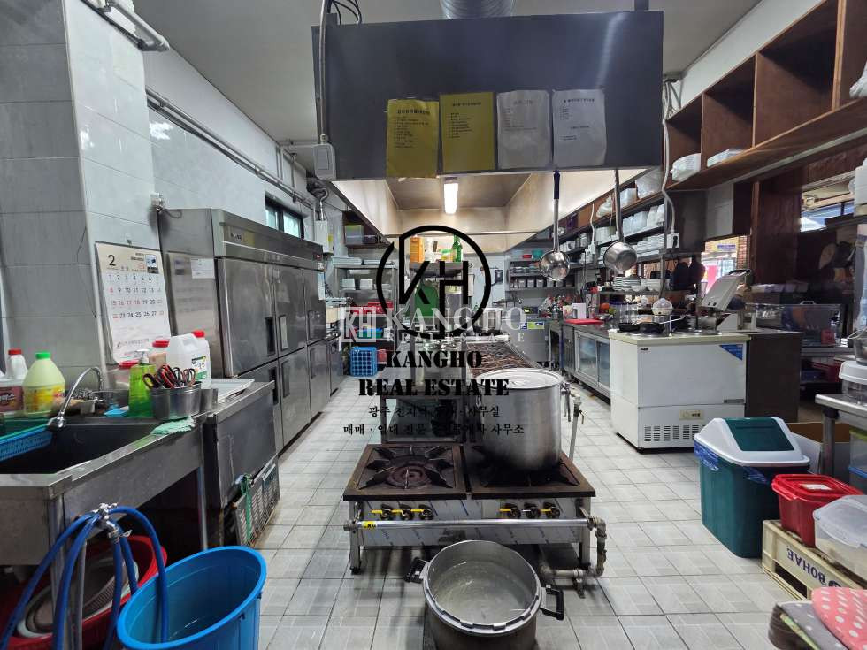 전남광주 북구 용봉동 [용봉동 상가 임대] 전철우먹자 면 좋은 코너 고기 구이 음식점 추천 월세 매물번호 93992 사진 3