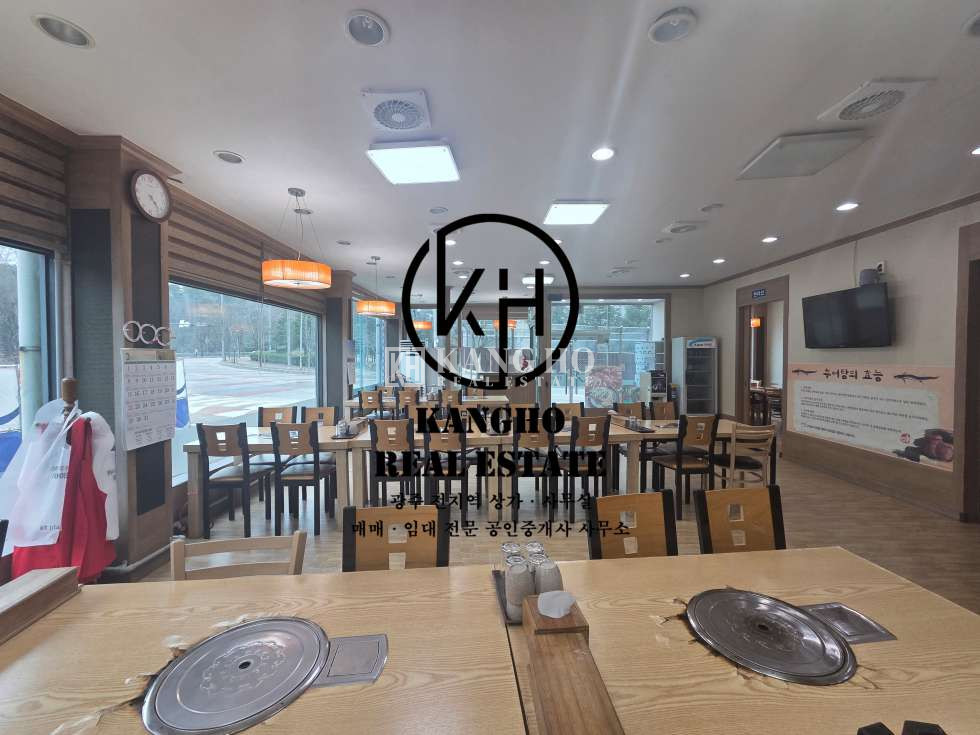 전남광주 북구 양산동 [양산동 상가 임대] 자이1,2차 부근 도로변 1F 전용88 월세 매물번호 102753 사진 2