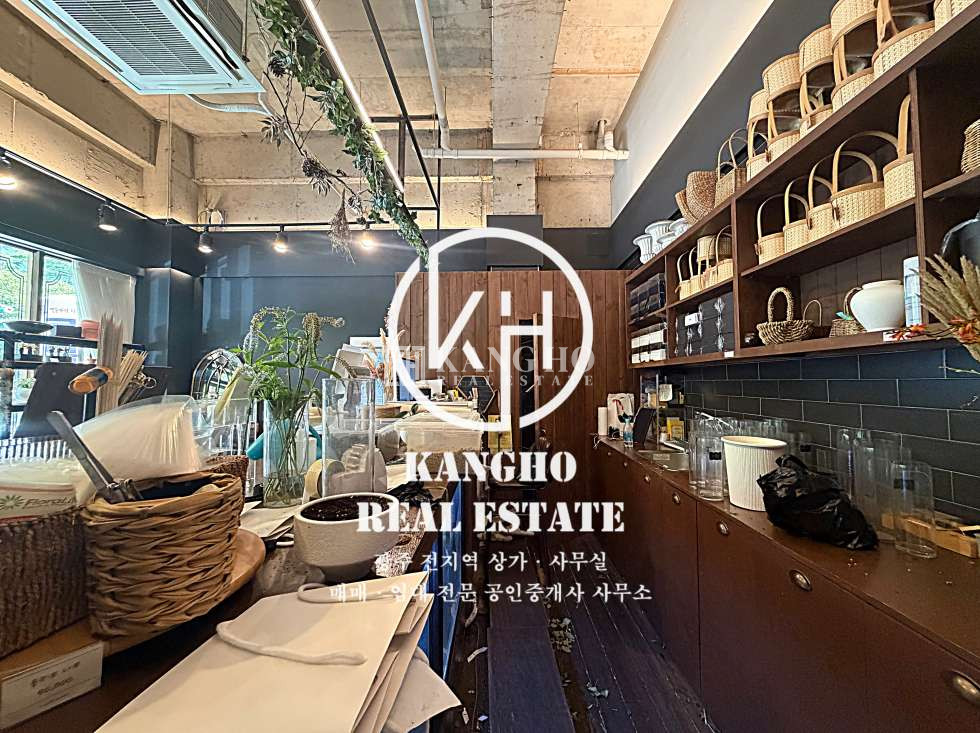 전남광주 광산구 장덕동 [장덕동상가임대] 롯데아울렛 인근 시설완비된 꽃집 양도양수, 주변아파트 밀집, 권협의, 즉시입주가능 월세 매물번호 258827 사진 4
