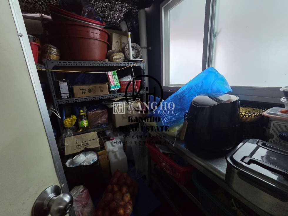 전남광주 북구 용봉동 주건축물제1동 [용봉동 상가 임대] 용봉IC 부근 면 좋은 코너식당 월세 매물번호 93994 사진 3