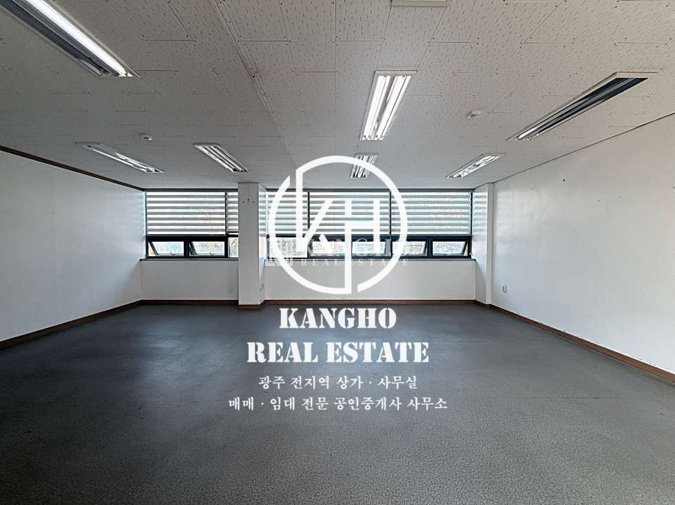 전남광주 광산구 신창동 [신창동상가임대] 신창초 옆 공실, 교습소사무실 등 추천, 에어컨1, 천장바닥완비, 즉시입주가 월세 매물번호 236009 사진 1