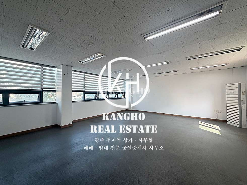 전남광주 광산구 신창동 [신창동상가임대] 신창초 옆 공실, 교습소사무실 등 추천, 에어컨1, 천장바닥완비, 즉시입주가 월세 매물번호 236009 사진 2