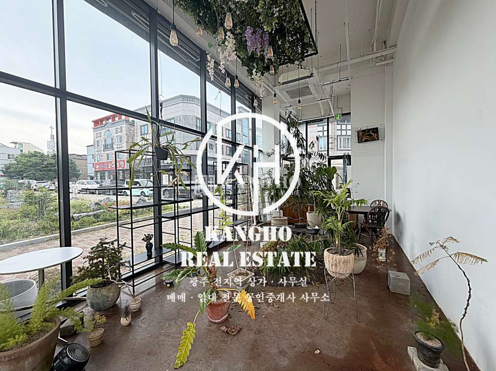 전남광주 광산구 장덕동 [장덕동상가임대] 성덕중 인근 코너상가, 횡단보도 앞 노출도・접근성 최상, 통창으로 개방감 좋음, 권저렴, 모든업종가 월세 매물번호 111156 사진 3
