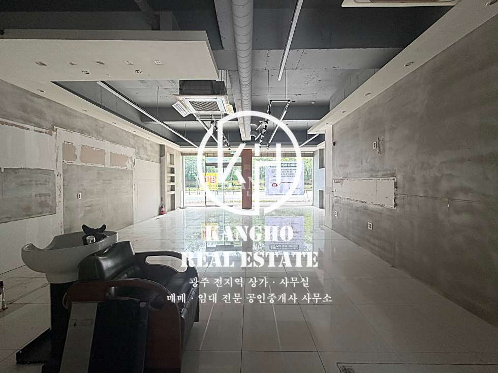 전남광주 광산구 신창동 [신창동 상가임대] 전면넓은 대로변 상가임대, 주변아파트밀집, 현공실, 노출도좋음, 모든업종가능 월세 매물번호 258870 사진 3