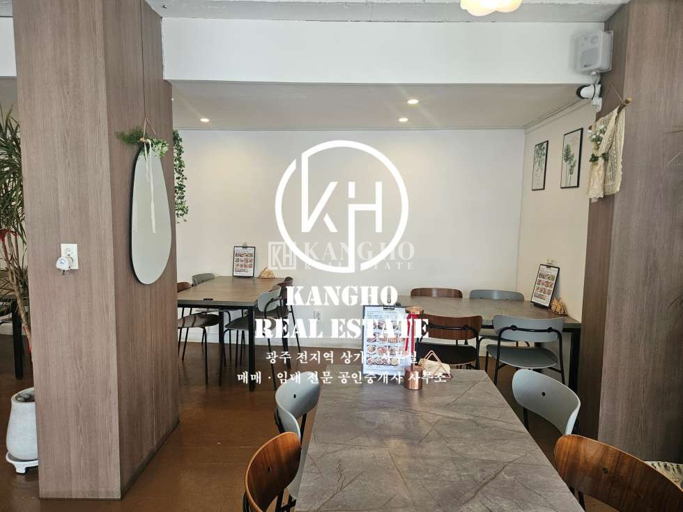 전남광주 서구 화정동 화정동 먹자골목 메인도로 코너위치! 내부시설완벽! 노출도최상! 월세 매물번호 112295 사진 2