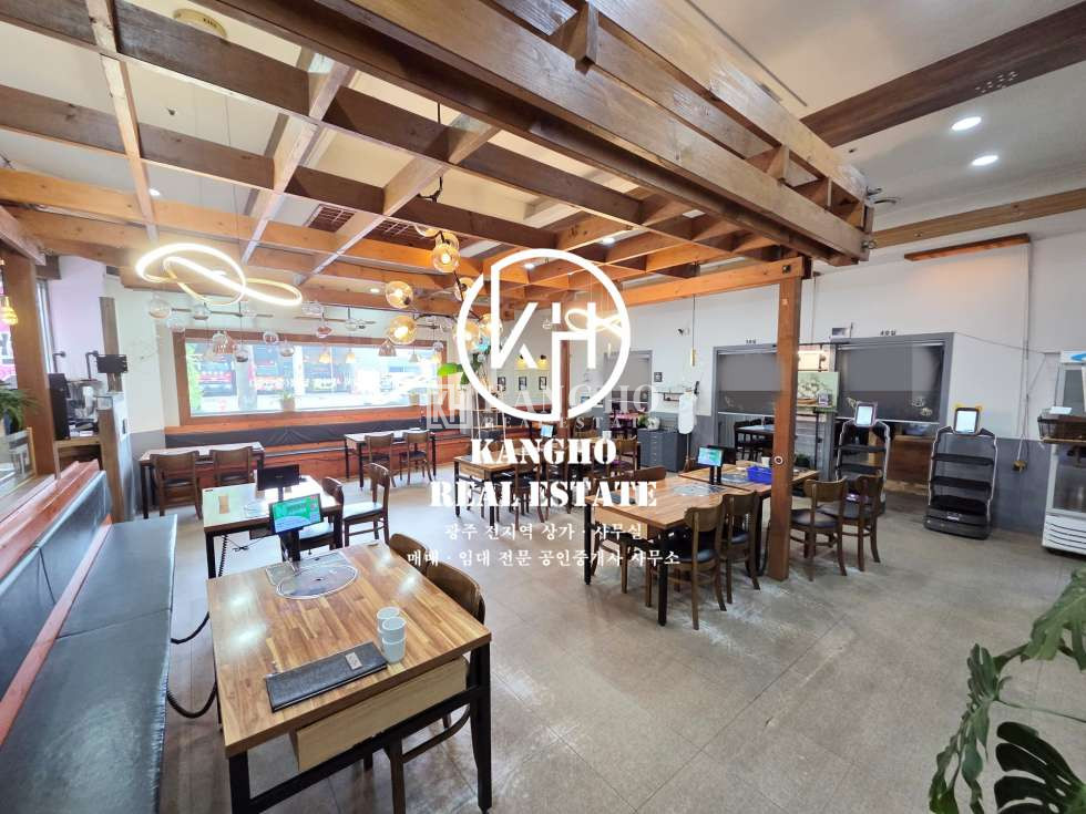 전남광주 광산구 쌍암동 [쌍암동 상가 임대] 음식점양도・식자재마트인근・도로변1층・코너자리・내부깔끔 월세 매물번호 111181 사진 1