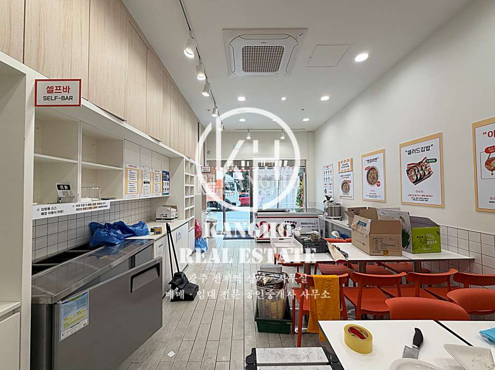 전남광주 광산구 장덕동 [장덕동 상가임대] 김밥집, 분식집 등 시설완비된 상가임대, 대방5차앞, 유동활발, 인테리어최상, 즉시영업가 월세 매물번호 285113 사진 1