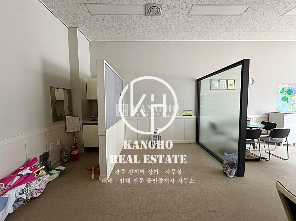 전남광주 남구 임암동 KangHo l 내부사진有, 무권리, 내부깔끔, 바닥・ 천장완비, 모든업종가 월세 매물번호 70062 사진 3