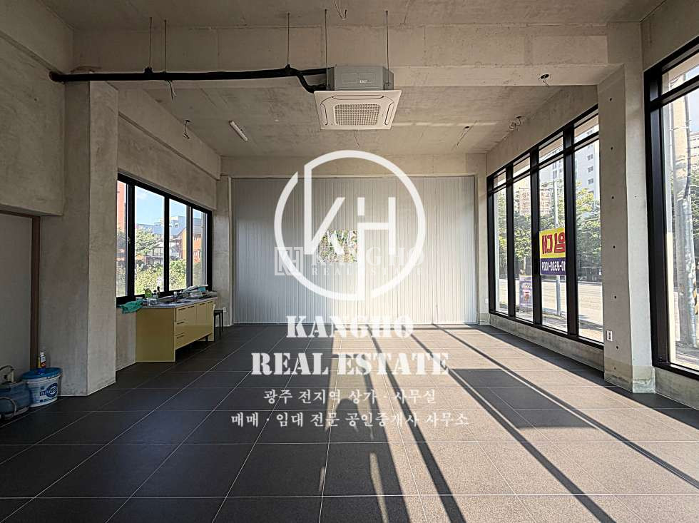 전남광주 광산구 장덕동 [장덕동 상가임대] 차량통행량 많은 대로변 공실상가 임대, 노출도최상, 시스템에어컨1, 주차편리, 즉시입주가 월세 매물번호 293470 사진 1