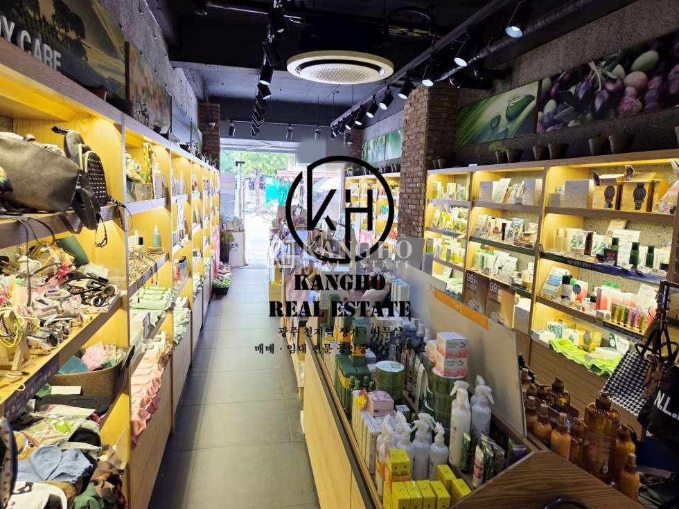 전남광주 광산구 운남동 [운남동 상가 임대] 화장품판매점양도・운남우체국・도로변1층・횡단보도앞・유동多 월세 매물번호 127129 사진 3
