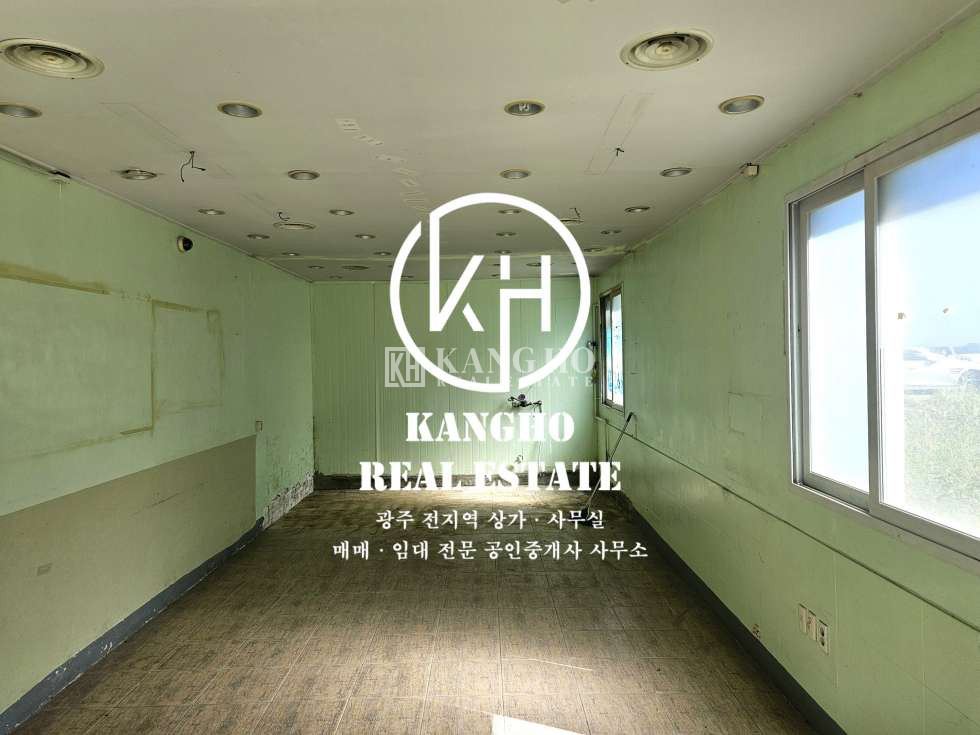 전남광주 광산구 신가동 [신가동 상가 임대]진아리채 건너편 도로변에 위치한 무권리공실 상가임대! 월세 매물번호 64756 사진 3