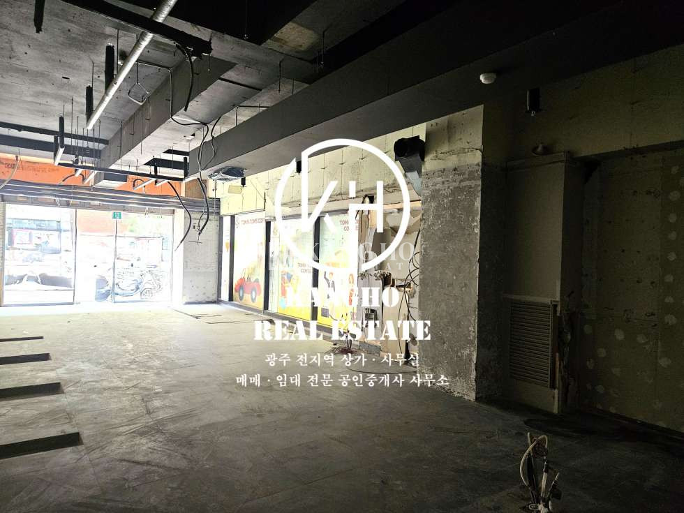전남광주 서구 치평동 [치평동 상무지구 상가 임대]공실상가｜다용도 모든업종가｜메가박스라인 주변상권밀집 유동多 월세 매물번호 39714 사진 4