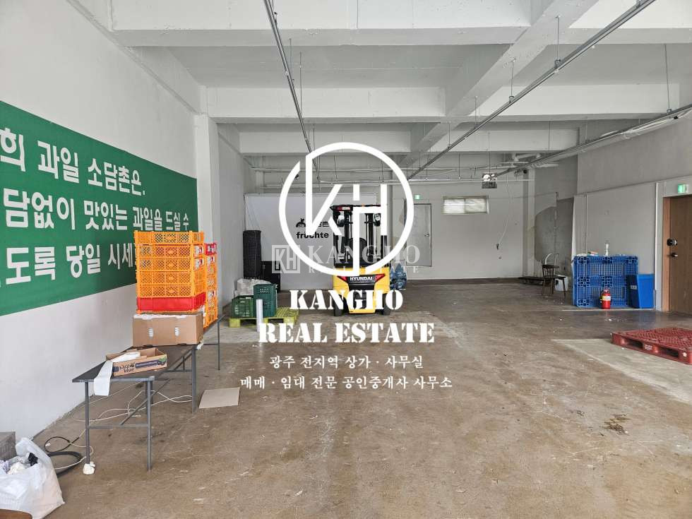전남광주 광산구 수완동 수완동 대게나라 건너편 무권리 공실 상가임대! 주차시설 최상! 월세 매물번호 92107 사진 1