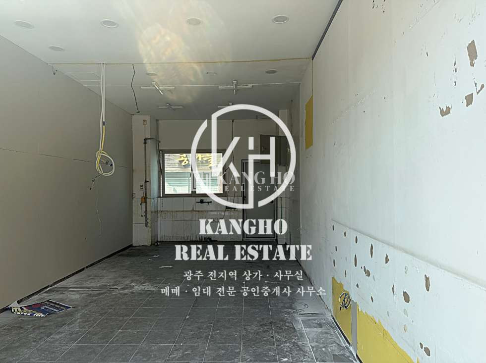 전남광주 광산구 장덕동 [장덕동 상가임대] 성덕중 사거리 대로변, 유동최상, 내부철거완료, 현공실, 모든업종가 월세 매물번호 105706 사진 1