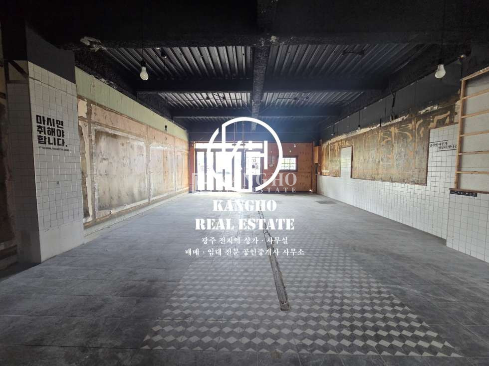 전남광주 북구 용봉동 [용봉동 상가 임대] 전철우사거리 고기구이 호프주점이자카야 모든업종가 월세 매물번호 55215 사진 2