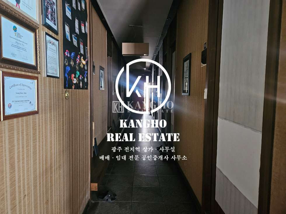 전남광주 광산구 수완동 수완동 수완지구 농협 하나로마트 뒷편 대형식당임대! 월세 매물번호 235946 사진 2