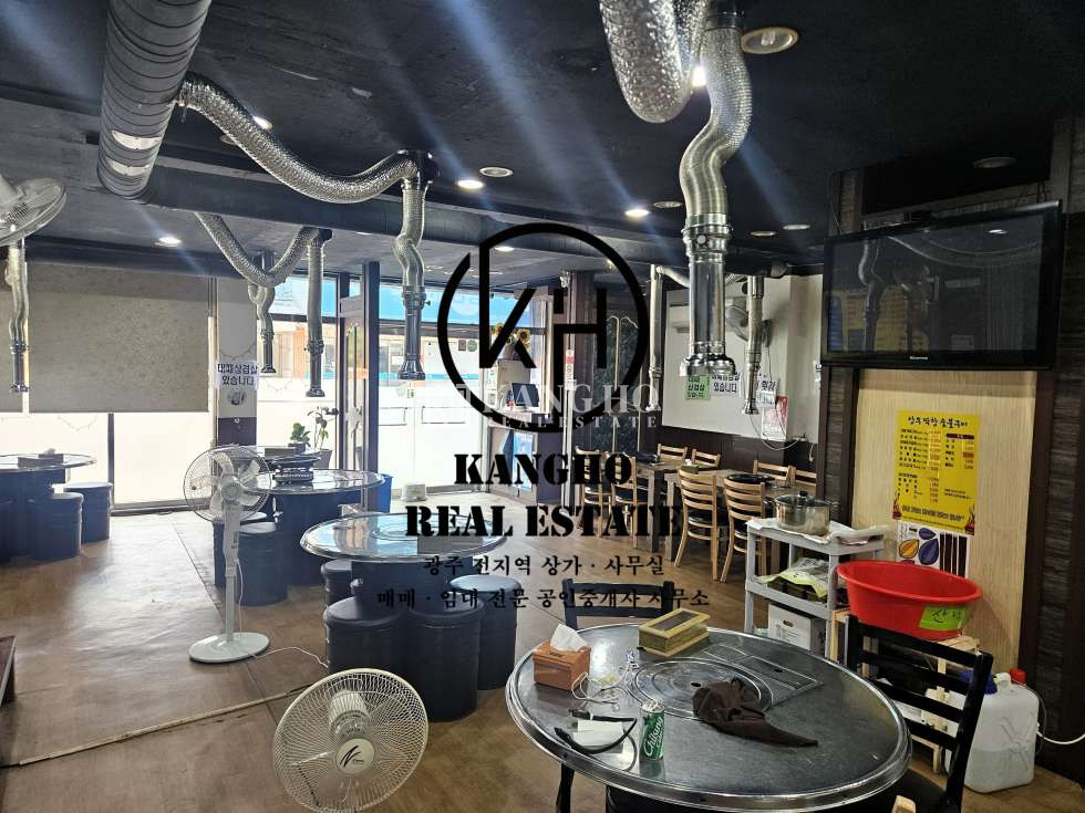 전남광주 서구 치평동 [치평동 상무지구 상가 임대]고기・구이・먹자초입・시설완비・접근성좋음 월세 매물번호 37038 사진 1