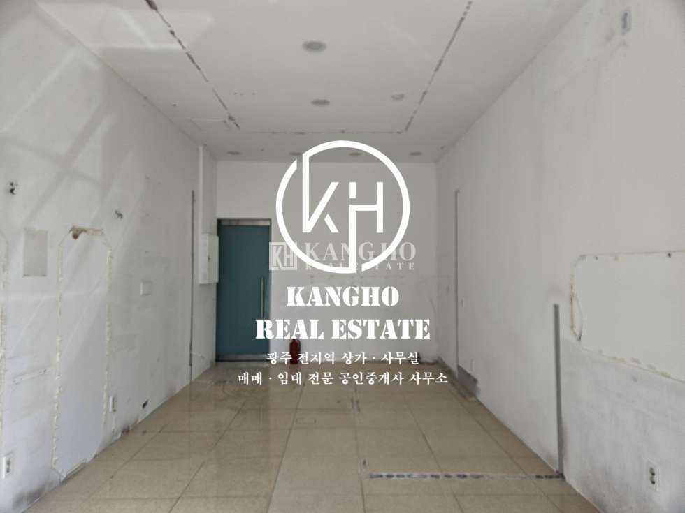 전남광주 광산구 수완동 수완동 애플타워 대로변에 위치한 공실상가임대! 내부 깔끔하게 철거완료! 즉시 인테리어가능! 월세 매물번호 57755 사진 1