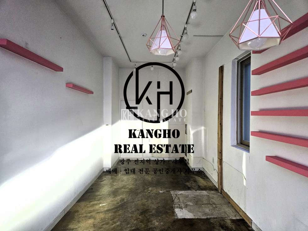 전남광주 광산구 신가동 신가동 대성베르힐 앞 위치한 소형&1인 상가 적합한 공실 상가임대! 월세 매물번호 86972 사진 1