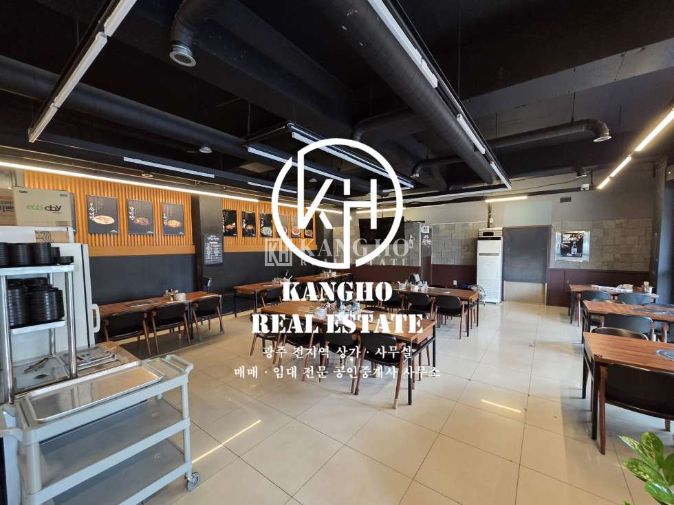 전남광주 광산구 수완동 수완동 지구대 대로변에 위치한 내부시설 완벽한 식당 상가임대! 월세 매물번호 10742 사진 1