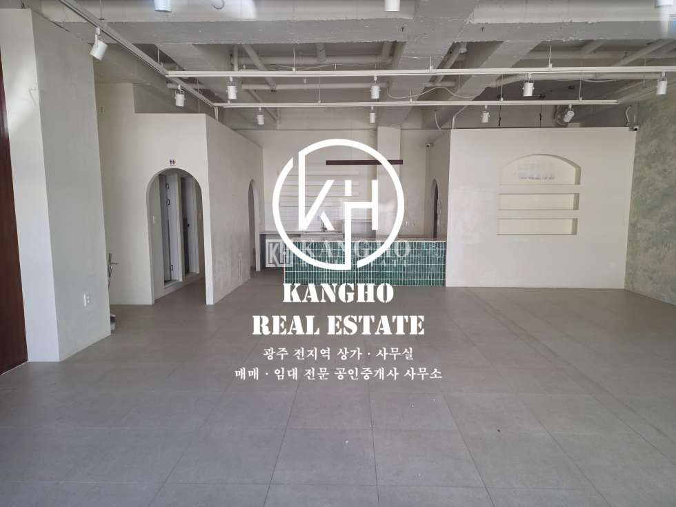 전남광주 광산구 수완동 [수완동 수완지구 상가 임대]커피 베이커리 양식 식당등 카페거리내 위치한 내부인테리어 완벽한 상가임대! 월세 매물번호 58958 사진 1