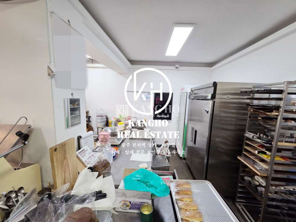 전남광주 광산구 송정동 [송정동 상가 임대] 베이커리・카페・아델리움더시티・도로변1층・내부깔끔 월세 매물번호 264943 사진 4