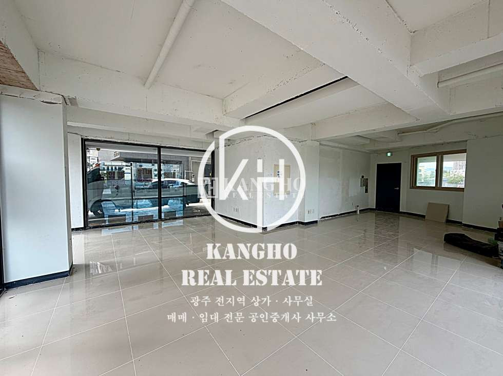 전남광주 광산구 하남동 KangHo l 내부사진有, 현공실, 공영주차장 바로옆, 천장・바딕완비, 모든업종가능 월세 매물번호 76387 사진 3