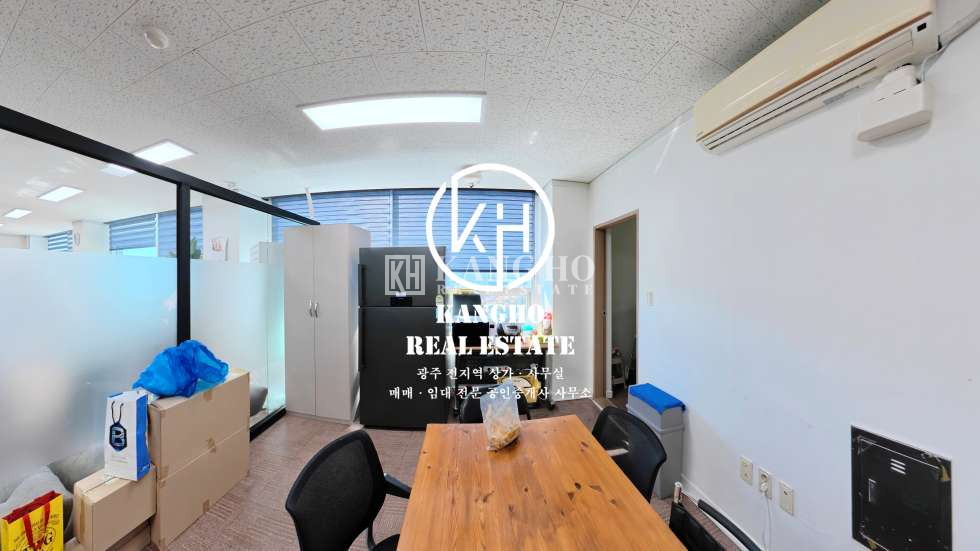 전남광주 서구 치평동 [VR내부투어]김대중컨벤션 앞 내부 룸 분리! 깔끔한 상가&사무실 임대!시비권별도 없음! 월세 매물번호 348003 사진 3