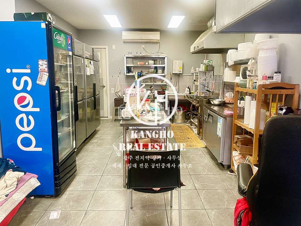전남광주 광산구 장덕동 KangHo l 장덕먹자골목, 배달전문매장 추천, 시설완비, 바로영업가능 월세 매물번호 11814 사진 1