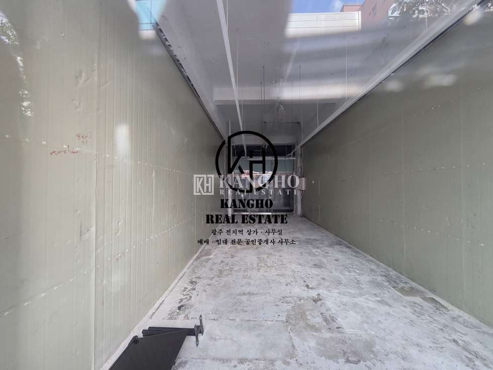 전남광주 북구 신용동 [신용동 첨단2지구 상가 임대] 신용도서관 도보1분 먹자라인 현공실 월세 매물번호 27673 사진 1