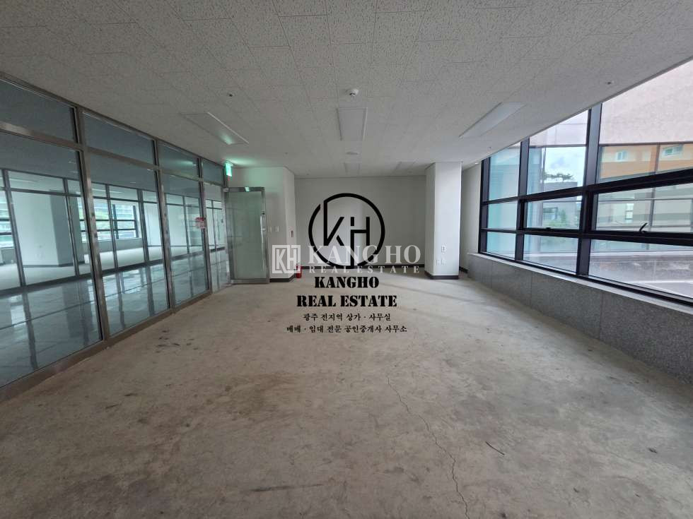 전남광주 북구 양산동 근린생활시설동 [양산동 상가 임대] 명지써밋 단지내상가 2F 전용16 주차편리 월세 매물번호 31803 사진 2