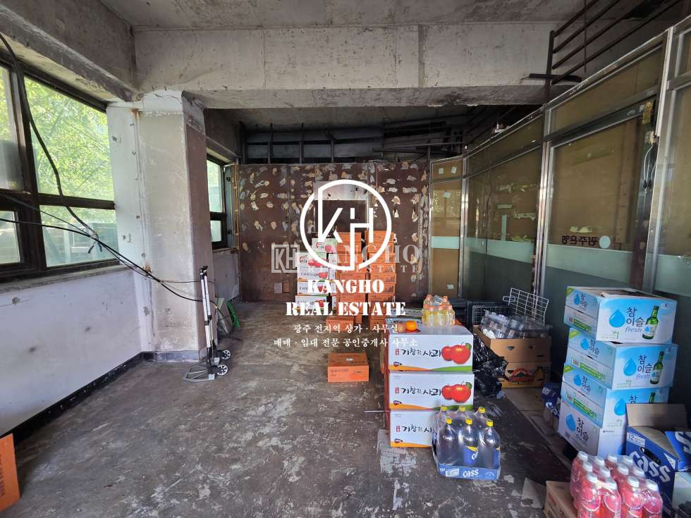 전남광주 북구 용봉동 [용봉동 상가 임대] 도로교통공단 전대생활관 신천지 라인 무권리공실 월세 매물번호 90776 사진 1