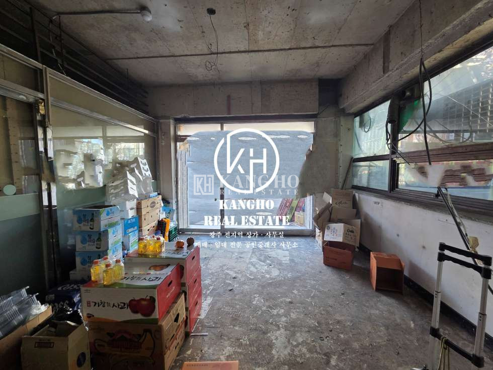 전남광주 북구 용봉동 [용봉동 상가 임대] 도로교통공단 전대생활관 신천지 라인 무권리공실 월세 매물번호 90776 사진 2