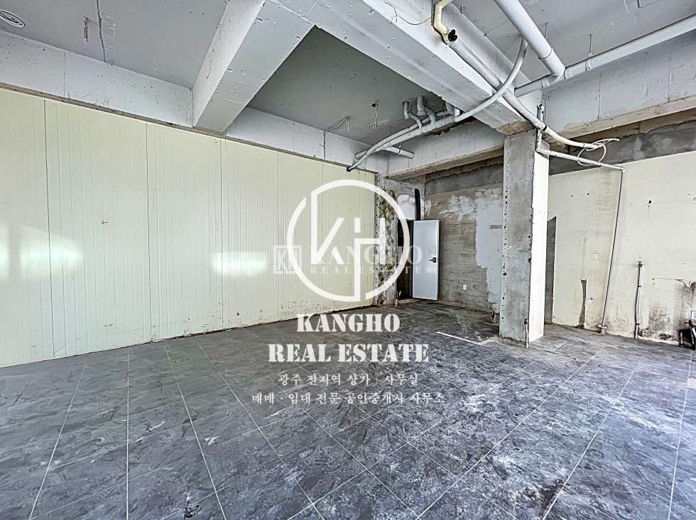 전남광주 광산구 하남동 KangHo l 대단지아파트 앞, 유동활발, 코너상가로 노출도 좋음, 조건조정가, 내부화장실 월세 매물번호 10083 사진 2