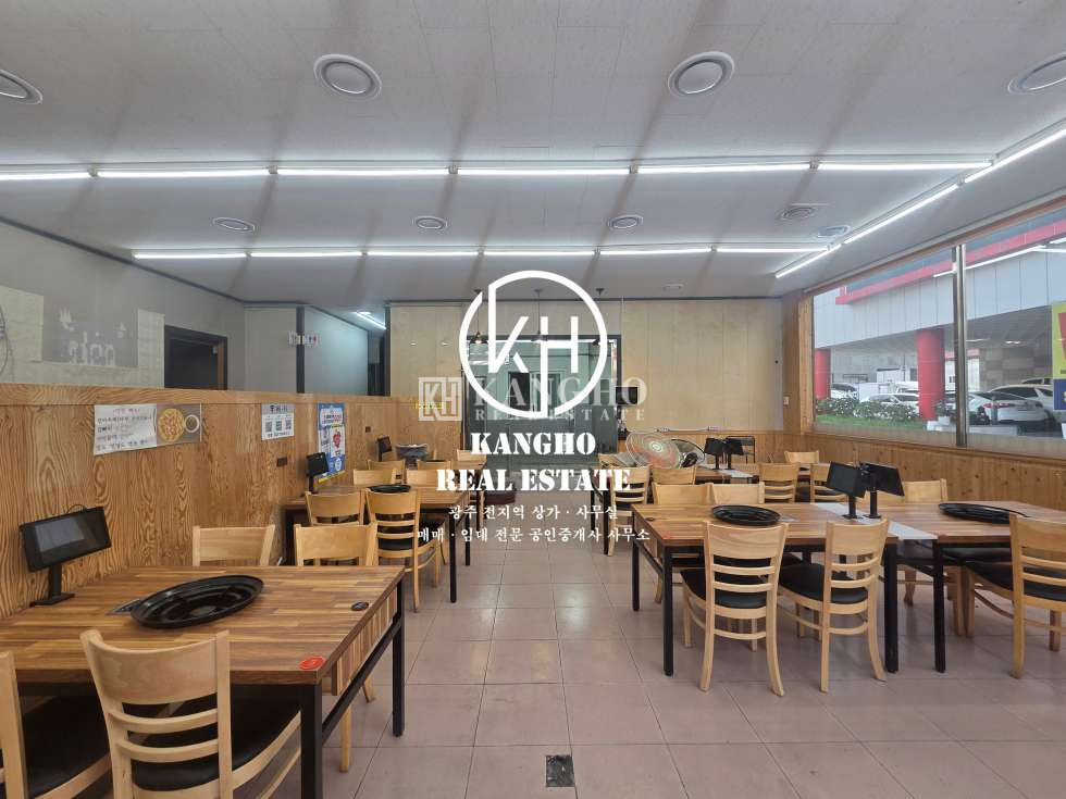 전남광주 북구 본촌동 [본촌동 상가 임대] 지산중사거리 면 좋은 코너공실 식당 추천 월세 매물번호 47443 사진 2